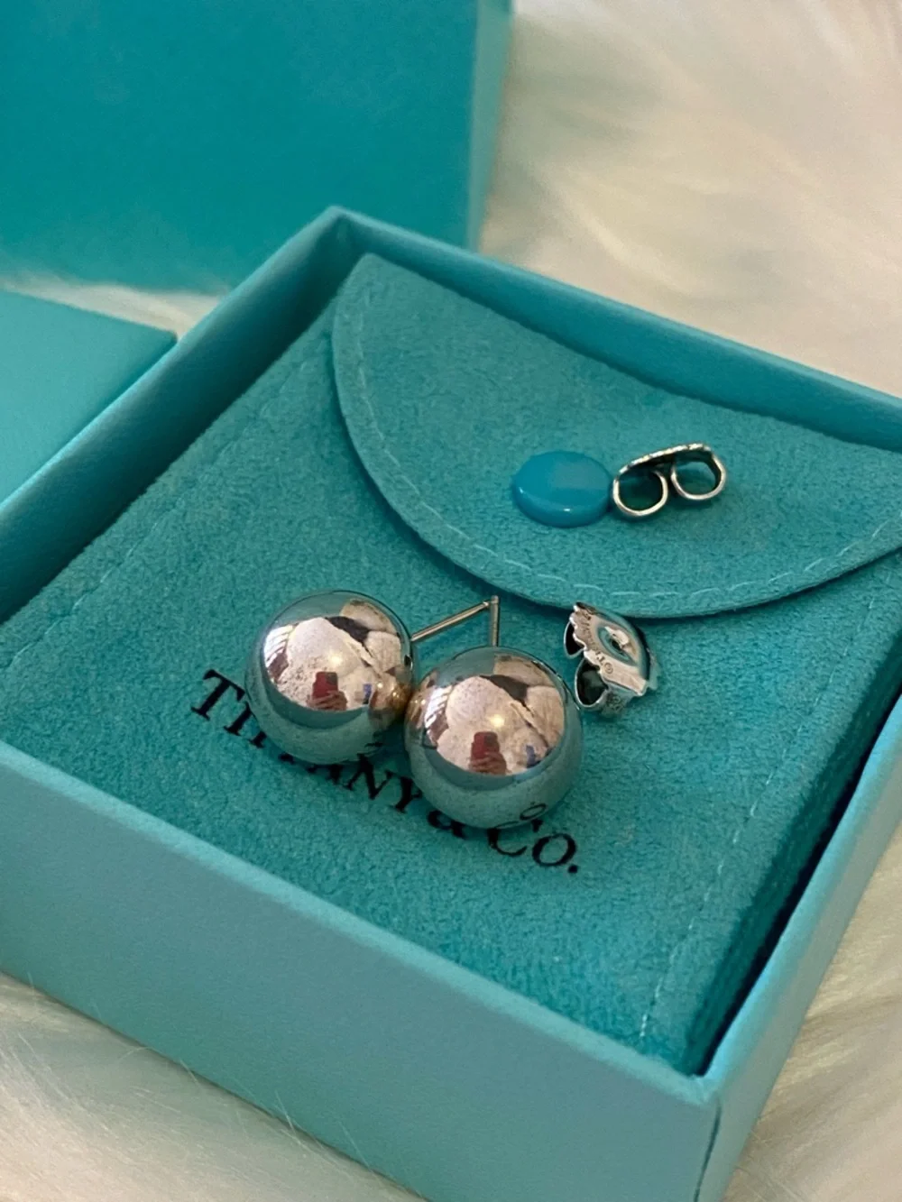 -RARE/HARD TO FIND - Tiffany & Co 14mm XL Hardware balls earrings (RETIRED) - Picture 5 of 13